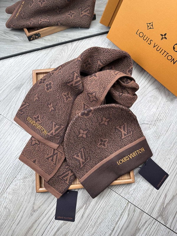 ブランドマフラー背面デザイン